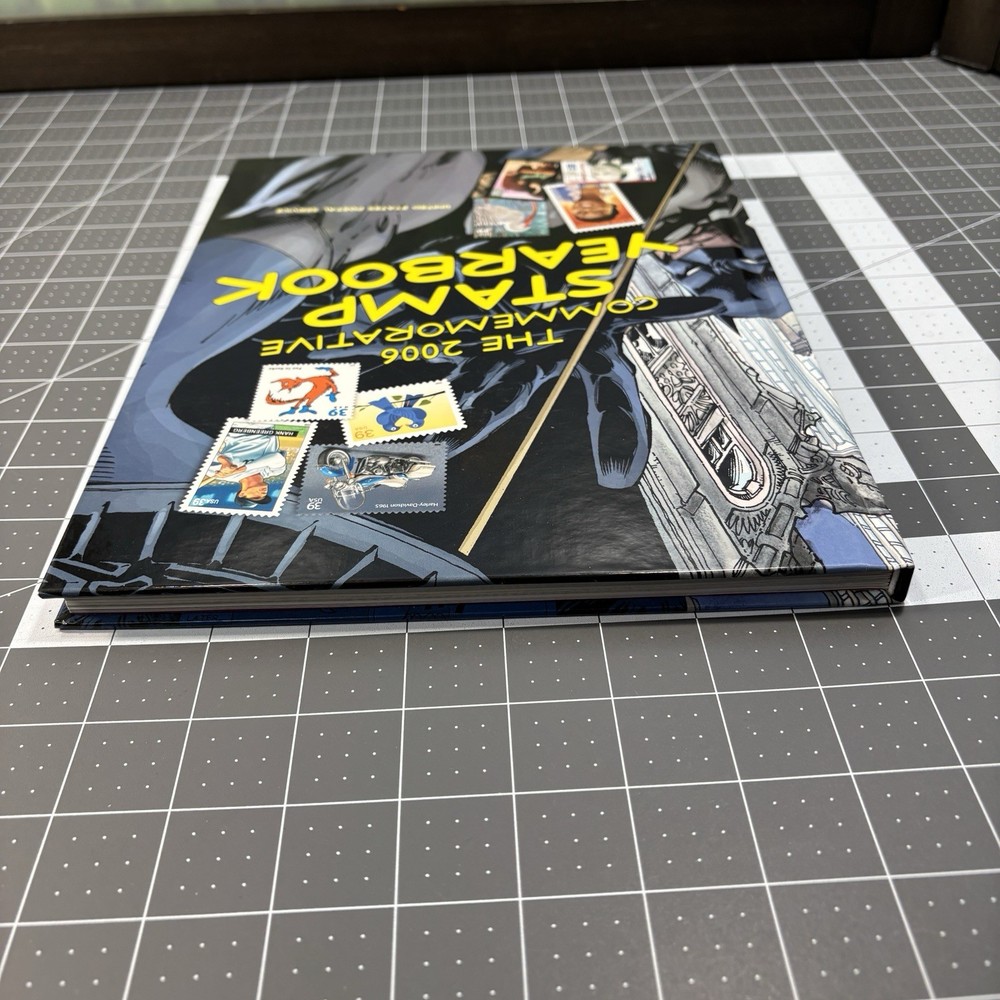 2006 Commemorative Stamp Yearbook Olympics DC Superhero Disney USPS Collins NEW