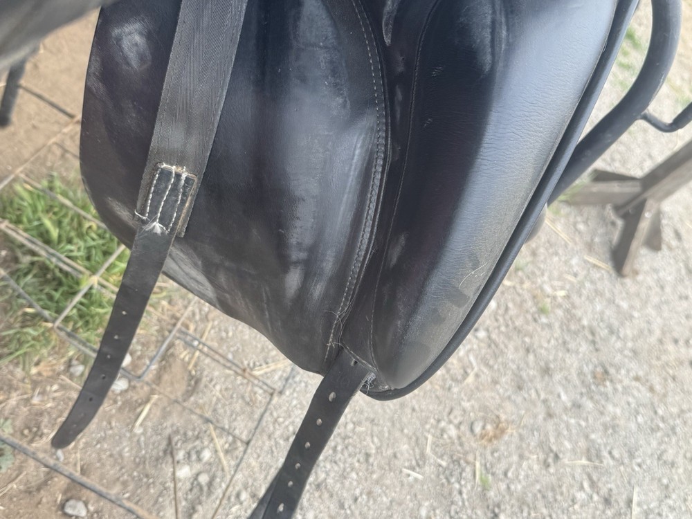 prestige dressage saddle