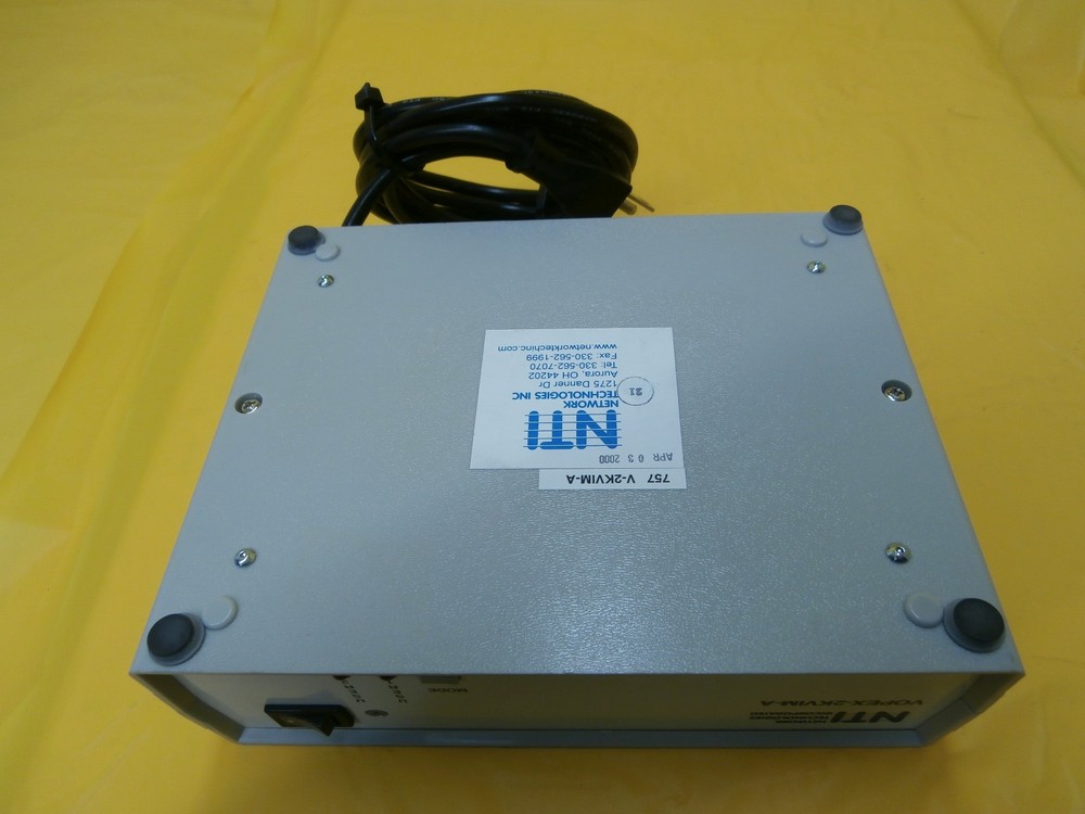 NTI Network Technologies VOPEX-2KVIM-A 2-port Video Switching KVM Splitter Used