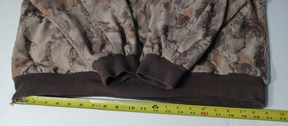 NATURAL GEAR CAMO PULLOVER LINED ZIPPERED POCKETS PADDED SHOULDERS - Size XL