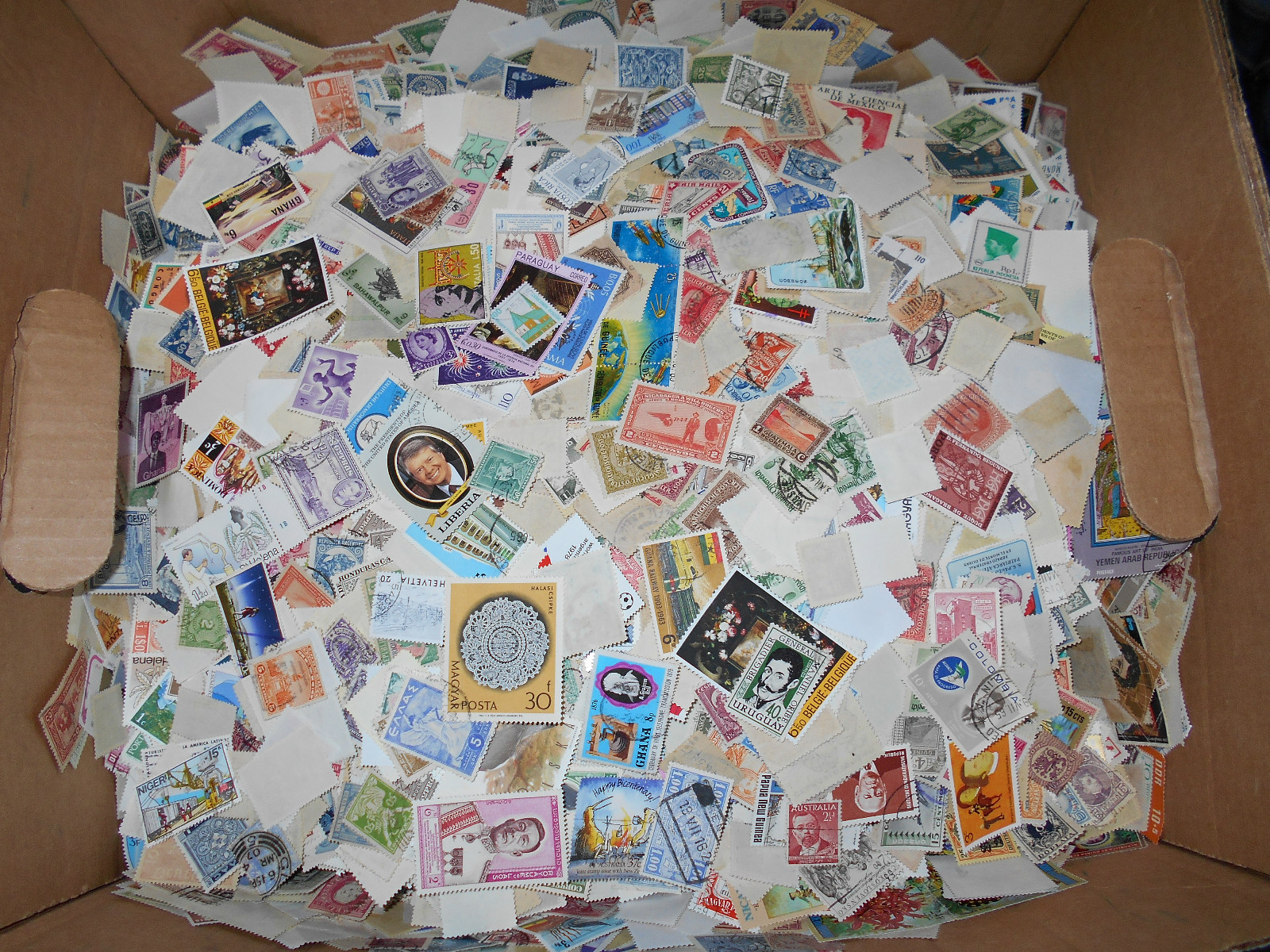 Worldwide foreign stamp mix - One pound (16 oz) off-paper - bulk lot