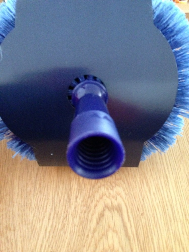 Rubbermaid Cobweb Duster Head Blue Knocks Down Spider Web Telescopic Replacement