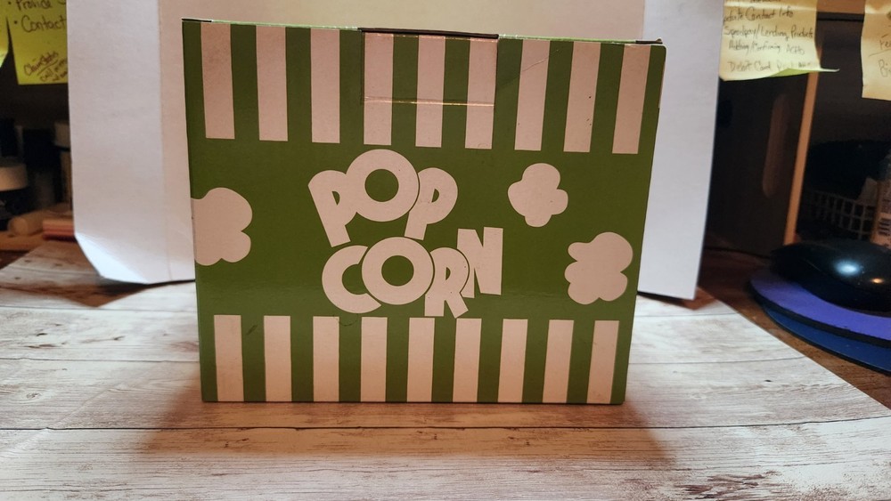 NIB EPOCA ECOLUTION POPCORN POPPER - GREEN - MICROWAVE - 1.5 QT