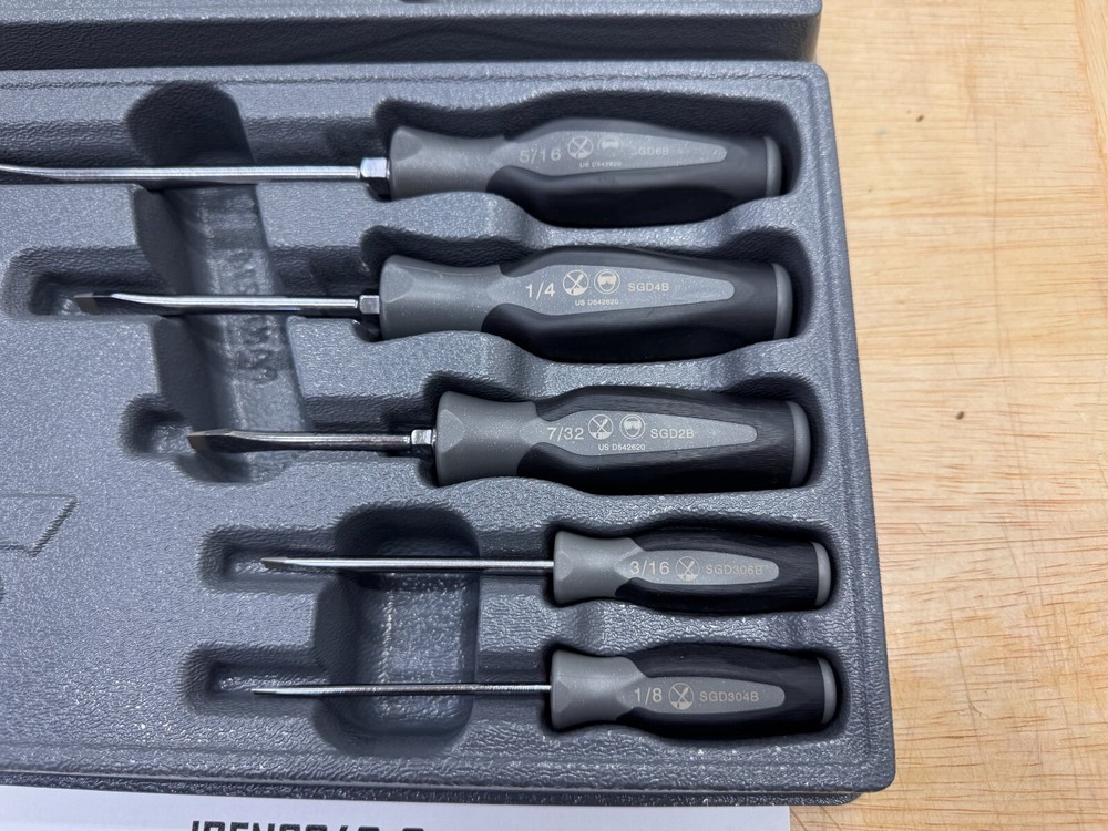 Snap-on Tools NEW 10pc DARK TITANIUM Soft Phillips & Flat Head Screwdriver Sets