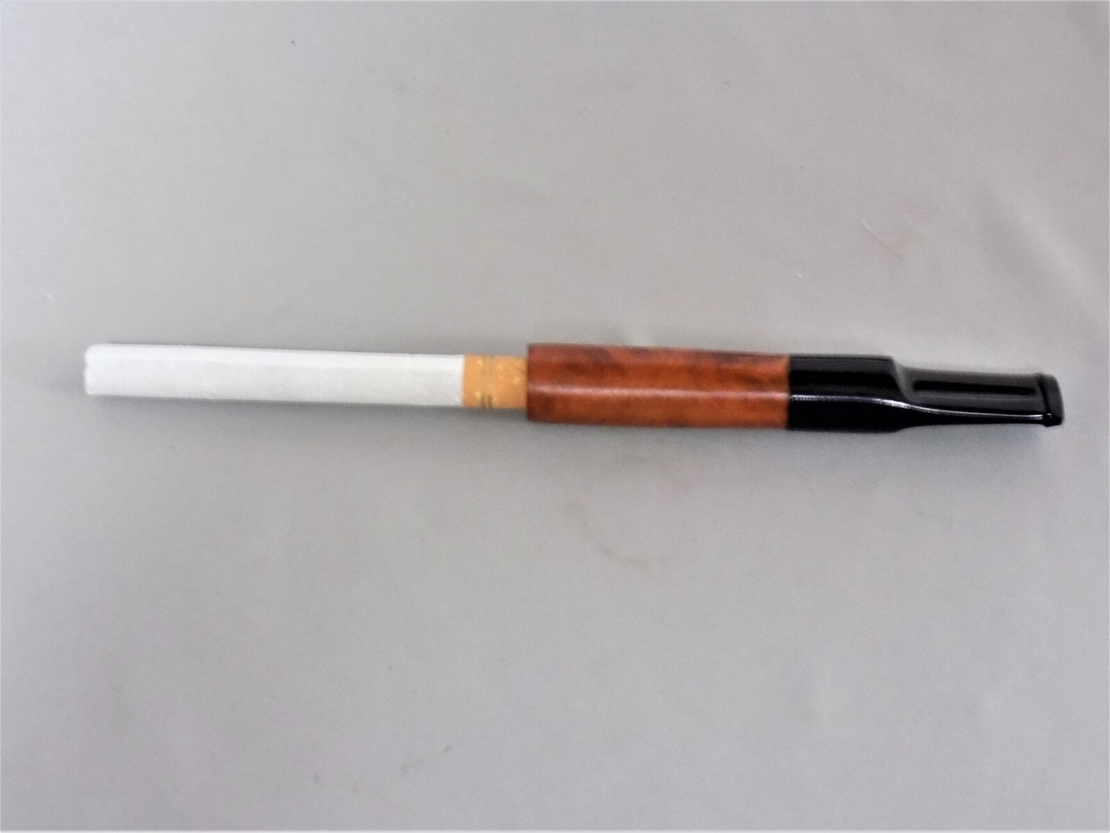 VINTAGE LORENZO ITALIAN BRIAR CIGARETTE HOLDER 3" SADDLE BIT ACRYLIC STEM NOS