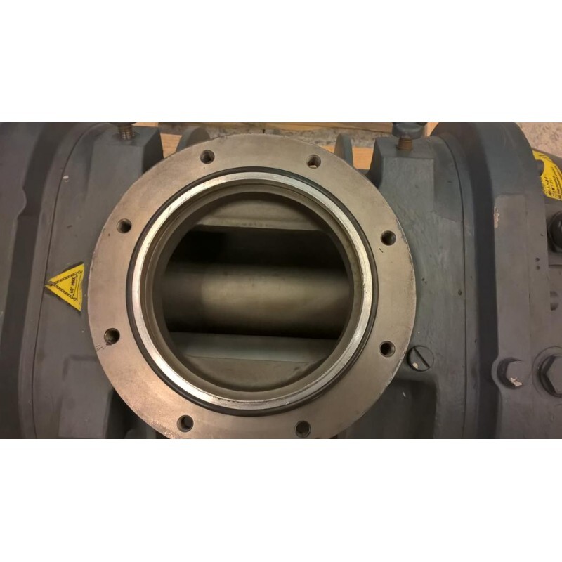 ROOTS VACUUM PUMP EDWARDS EH 1200