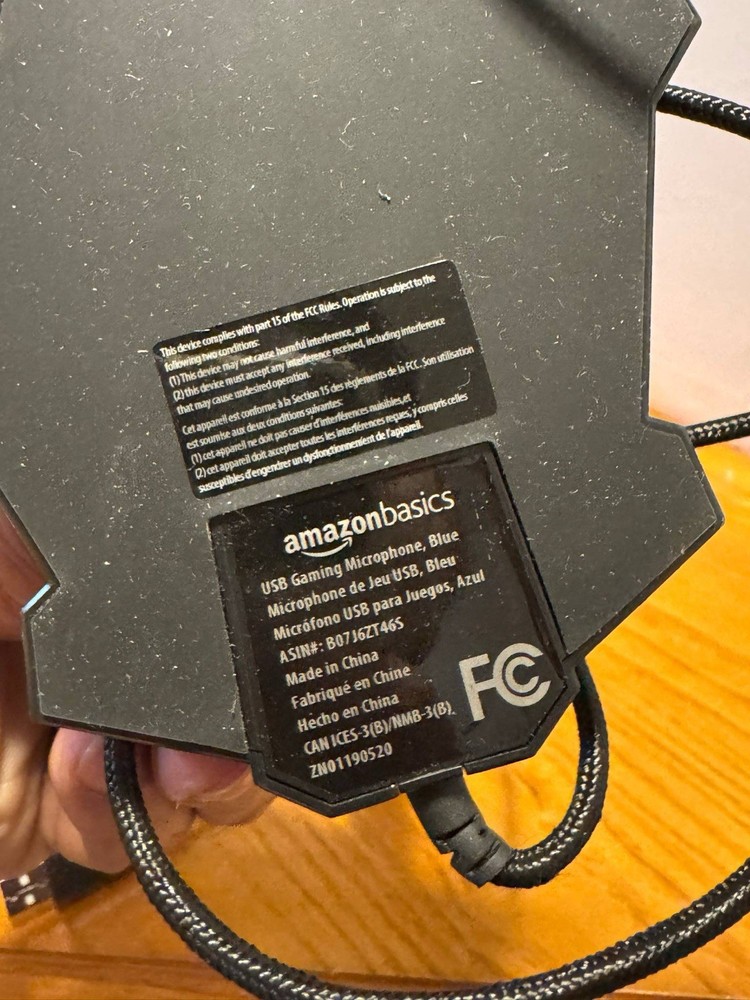 Amazon Basics USB Gaming Microphone