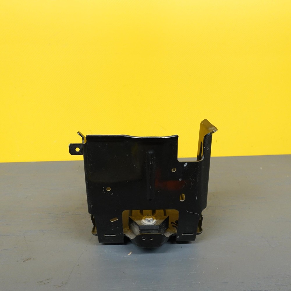2017-2019 CADILLAC XT5 Front Battery Tray Holder Box Bracket Support Oem