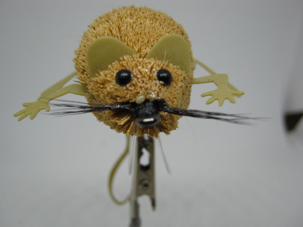 DEERHAIR 4 LEGGED MOUSE PATTERN