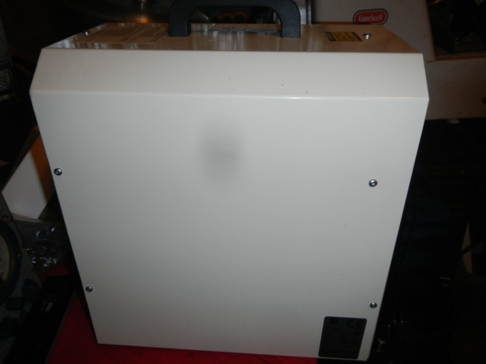 LAERDAL AIR MANIKIN SIMULATOR COMPRESSOR UNIT DSS 110-2 VERY NICE WORKING