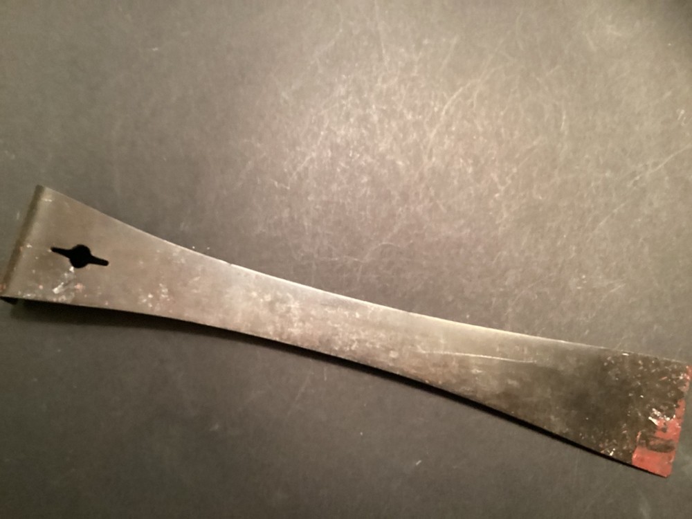 Vintage Steel Pry Bar Nail Puller Flat Scraper Hand Tool