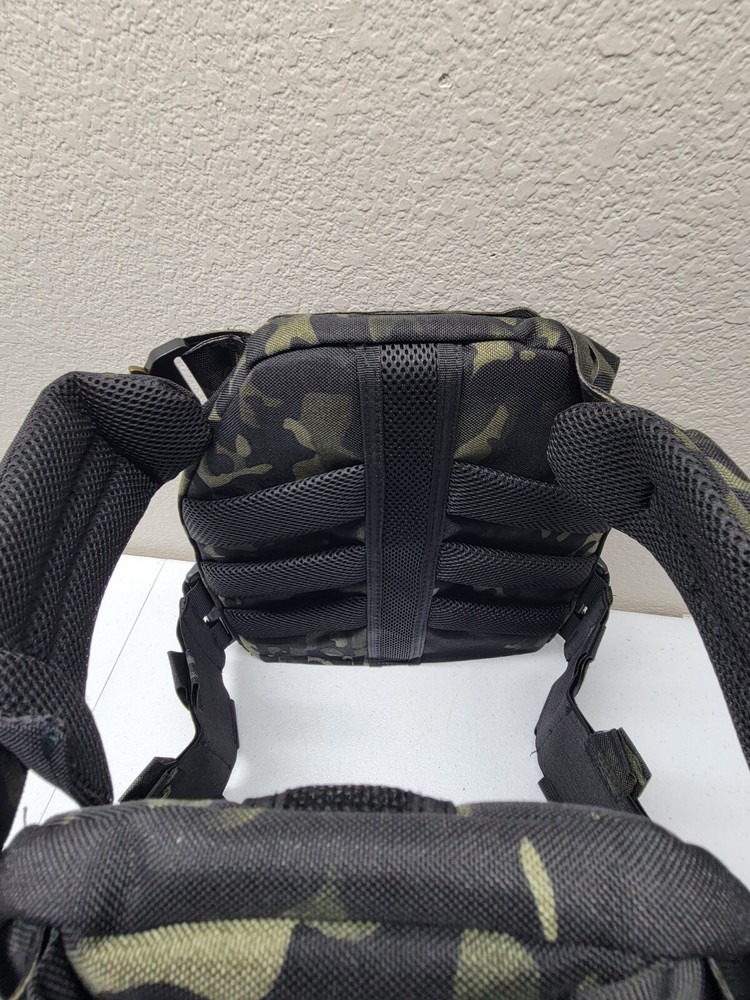 Tacsnake Camouflage Tactical Adjustable Vest NEW