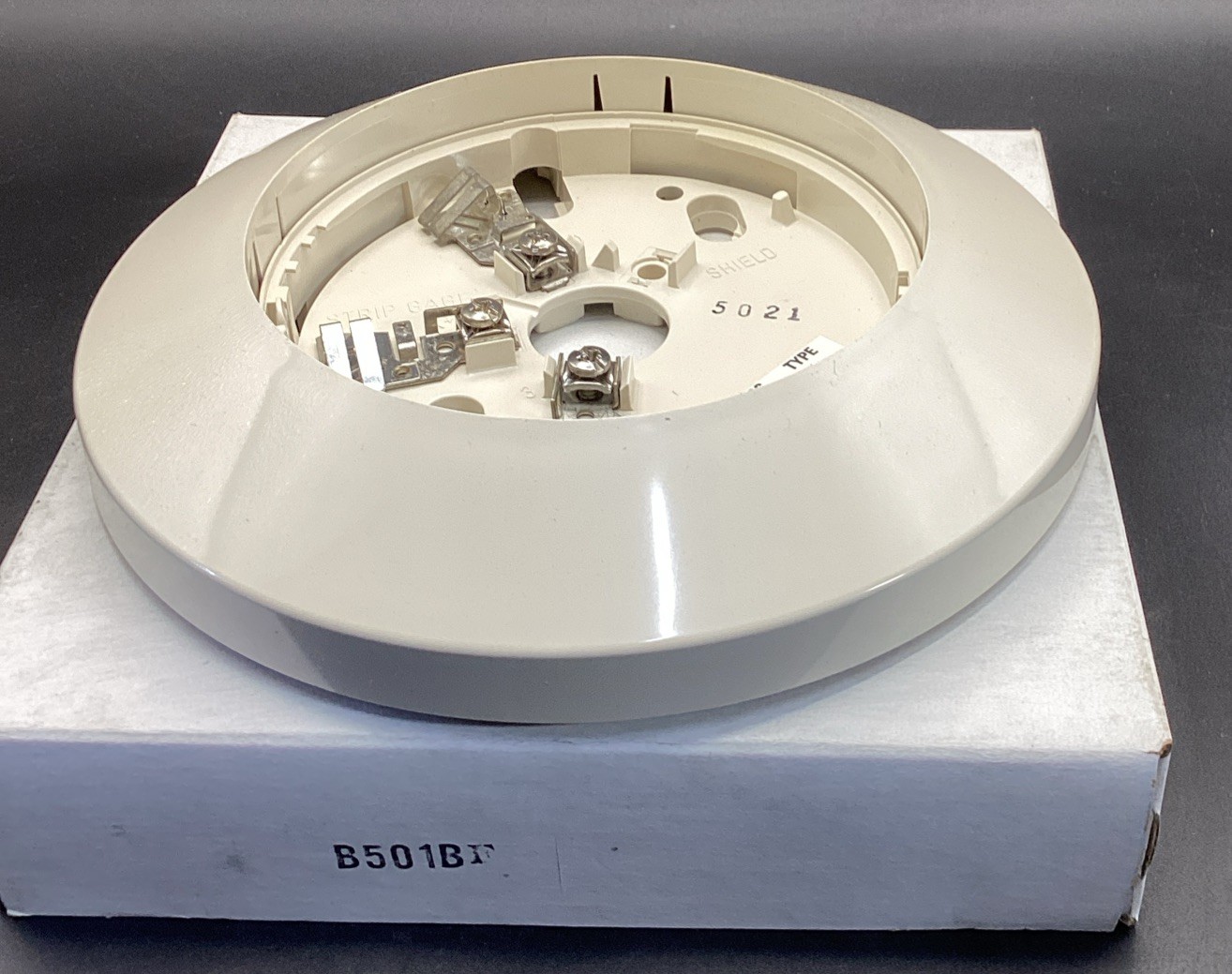 System Sensor B501BF Base Smoke Detector Fire Plug-in Base