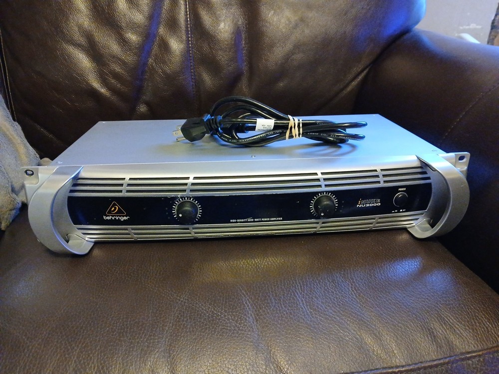 Behringer INUKE NU3000 High Density 3000 Watt Power Amplifier