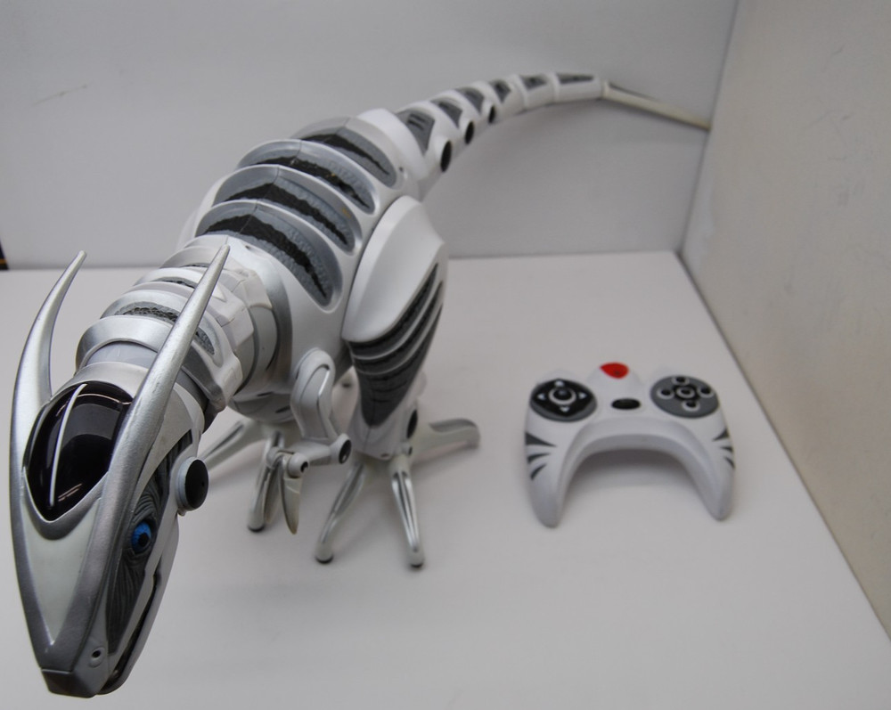 WowWee White Interactive 32” Roboraptor Dinosaur Robot W/ Remote