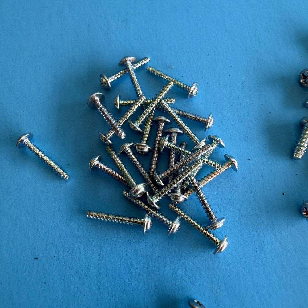 CASIO WK-6500 Replacement Used Part: Random Body Frame Key Board Screws