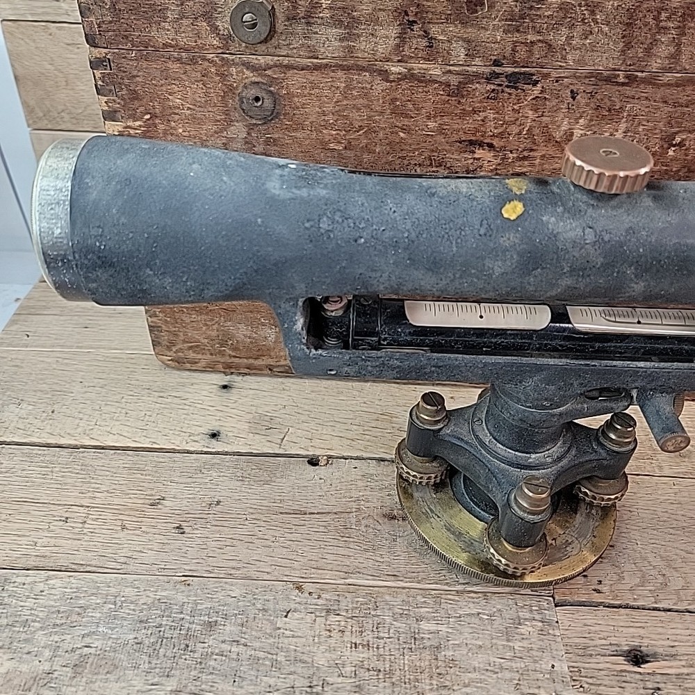Berger Instruments 7D 70731 engineering surveying transit level antique in case