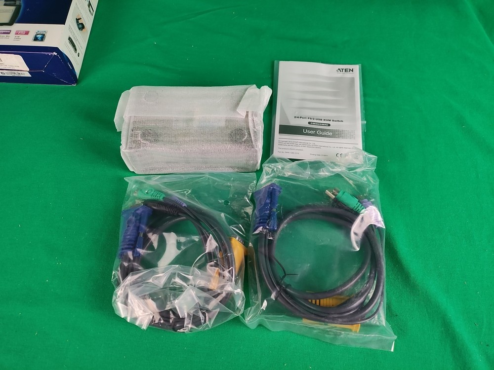 ATEN CS82U 2-Port PS/2-USB KVM Switch
