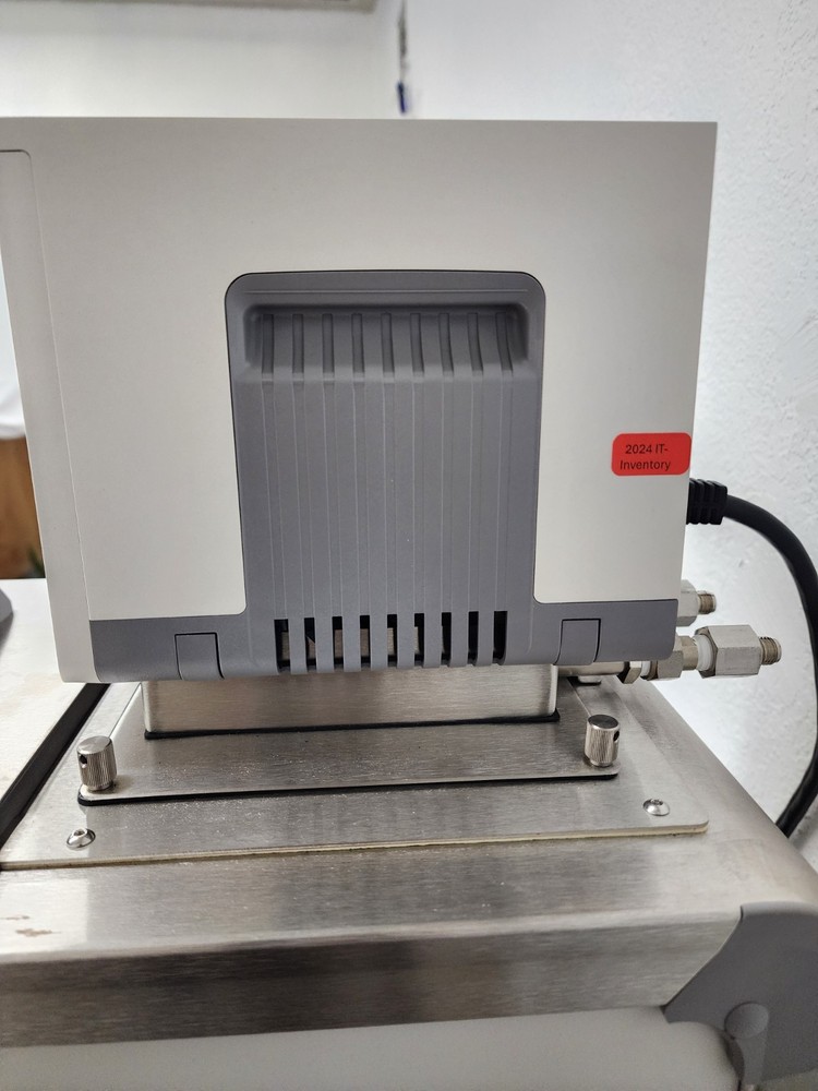 Thermo HAAKE A28 Chiller Recirculating Bath w/ SC100 Digital Controller, Working