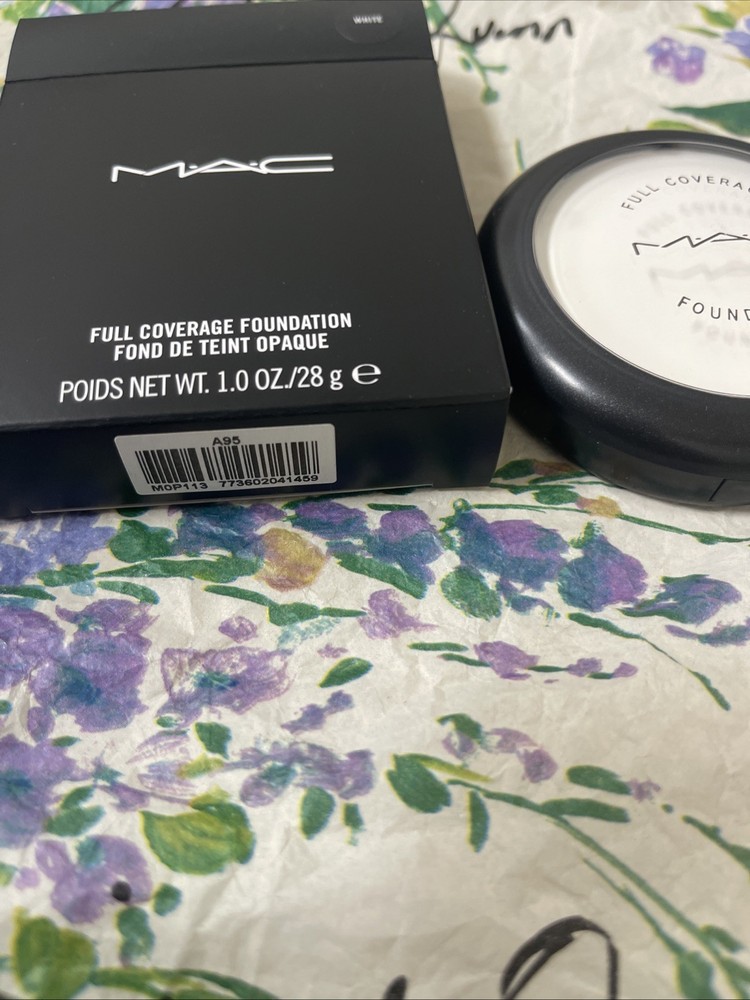 Mac Full Coverage Foundation (white)