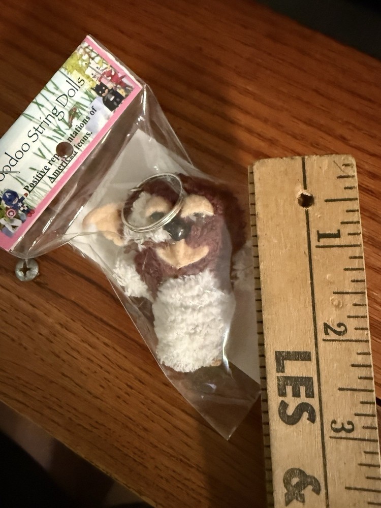 Gizmo voodoo string Doll keychain new in packaging 2in
