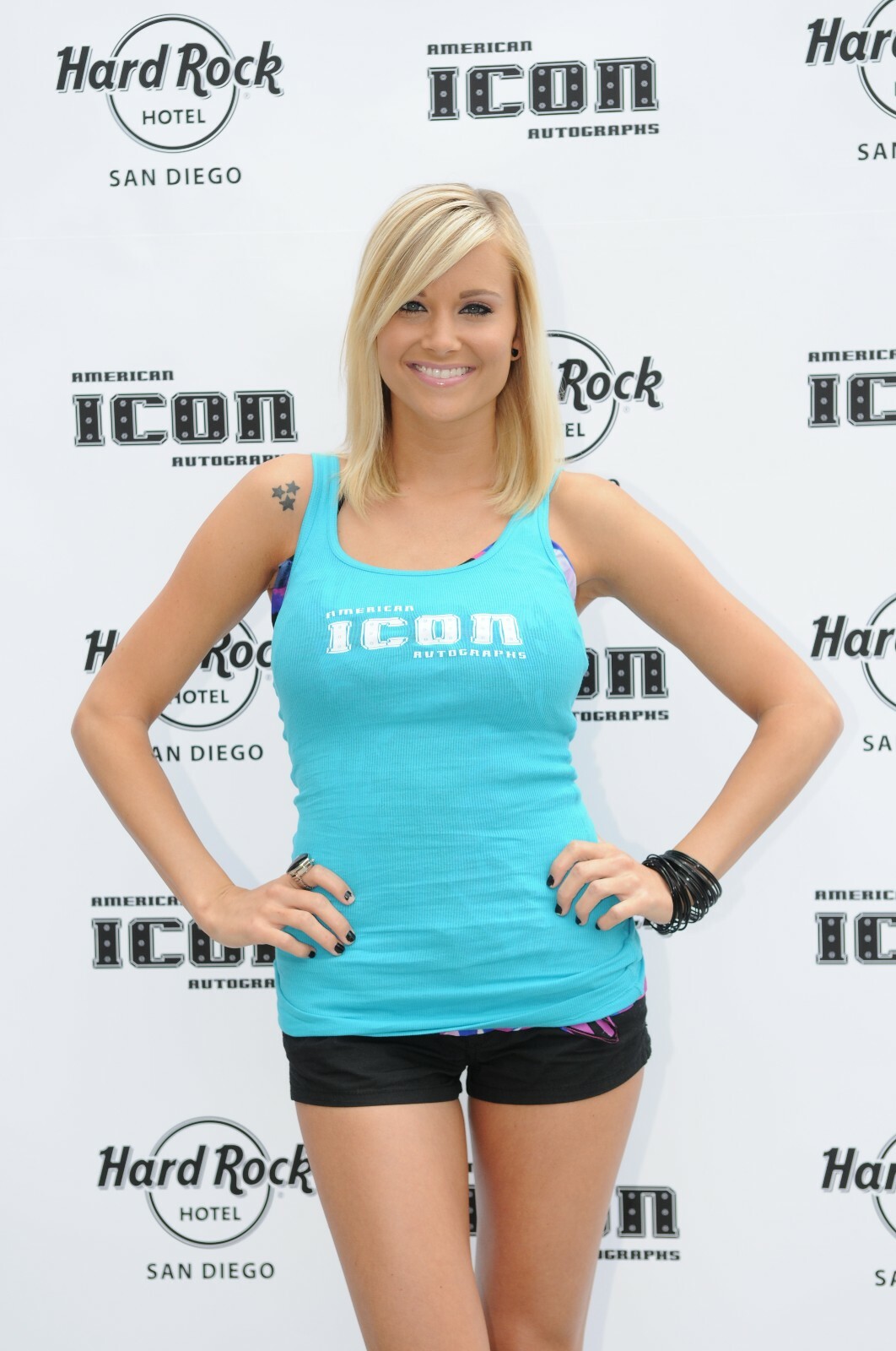 Chyna Signed January 2002 Playboy Magazine PSA/DNA WWE Diva Wrestling Autograph