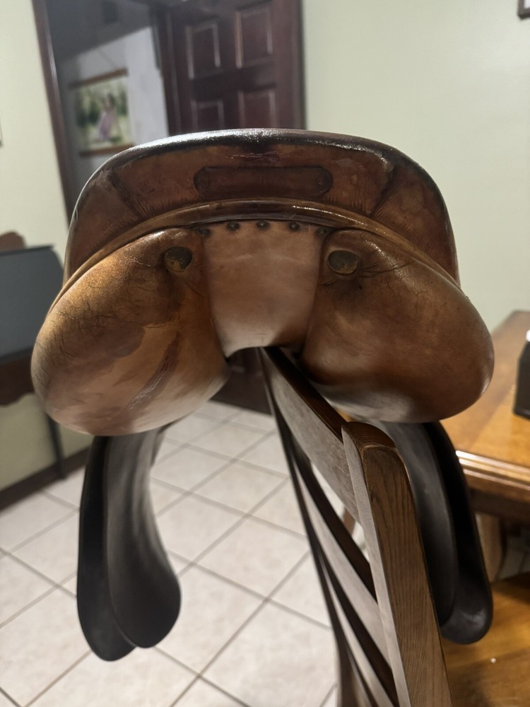 Butet Saumur Saddle