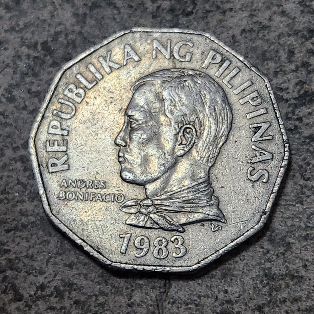 PHILIPPINES 🇵🇭 TWO (2) PISO COIN 1983