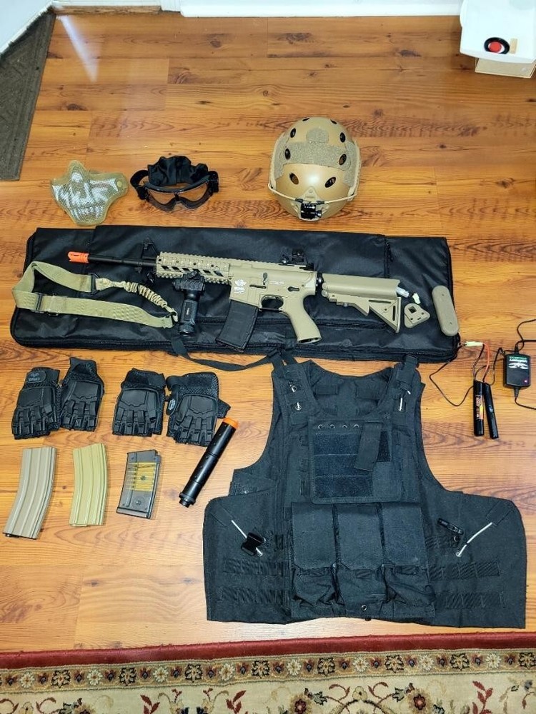 G&G combat machine airsoft gun and accessories 
