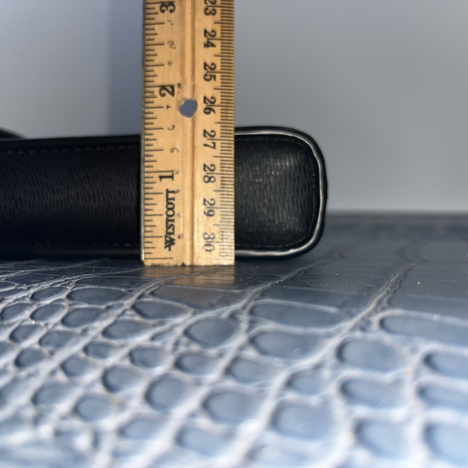 New Kate Spade New York Disney X Minnie Mouse Crossbody K4830 Purse NWOT