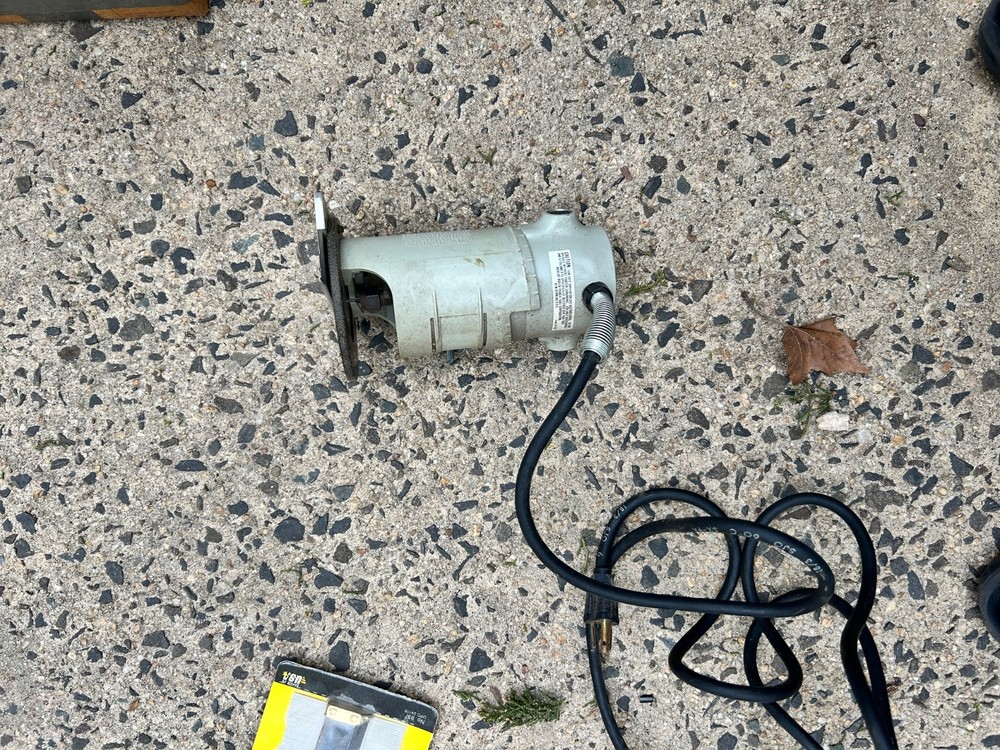 electric Bosch palm router