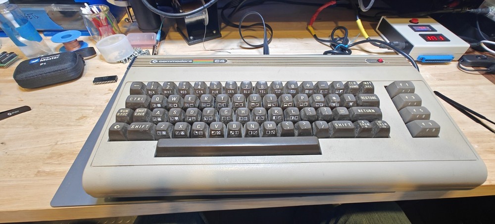 Commodore 64 C64 Breadbin Computer System TESTED READ