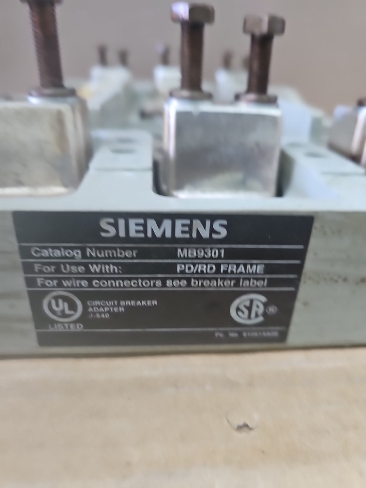 Siemens MB9301 Circuit Breaker Mounting Hardware