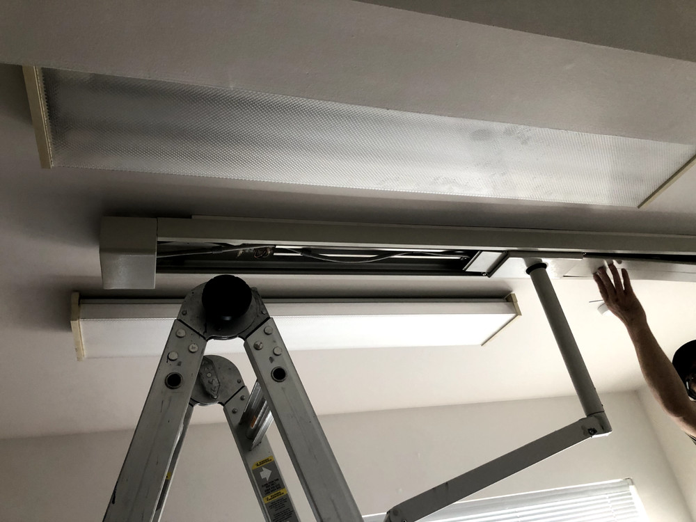 A-Dec Dental Ceiling Mount Light - single Trak, full functional