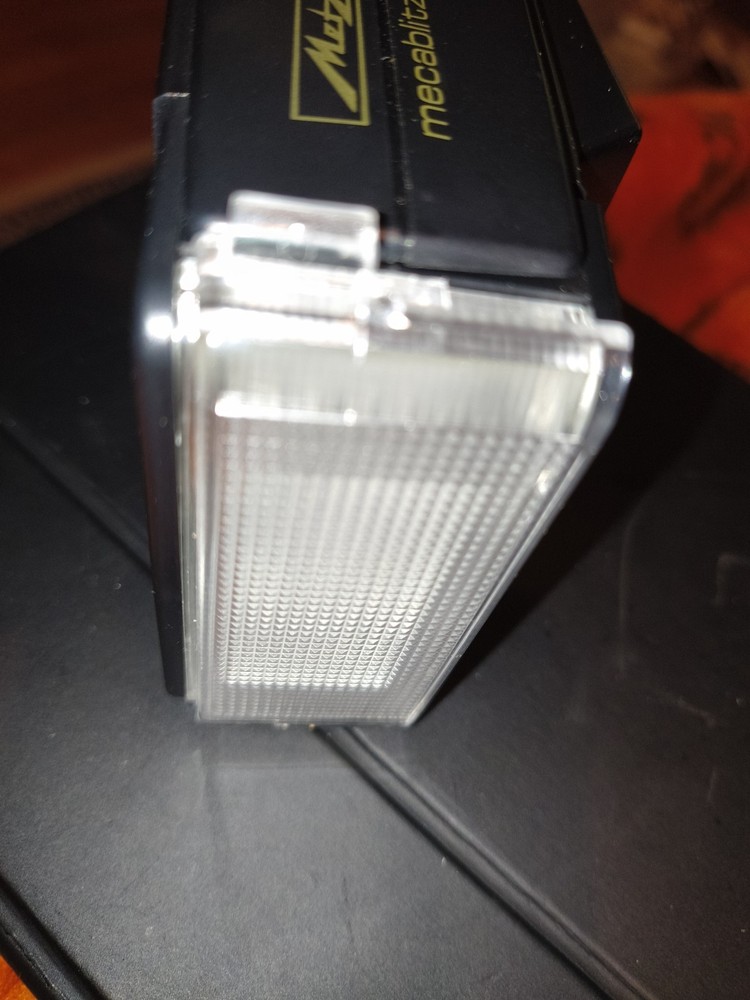 Metz Mecablitz 28 C2 Universal Flash Automatic for Reflex Cameras