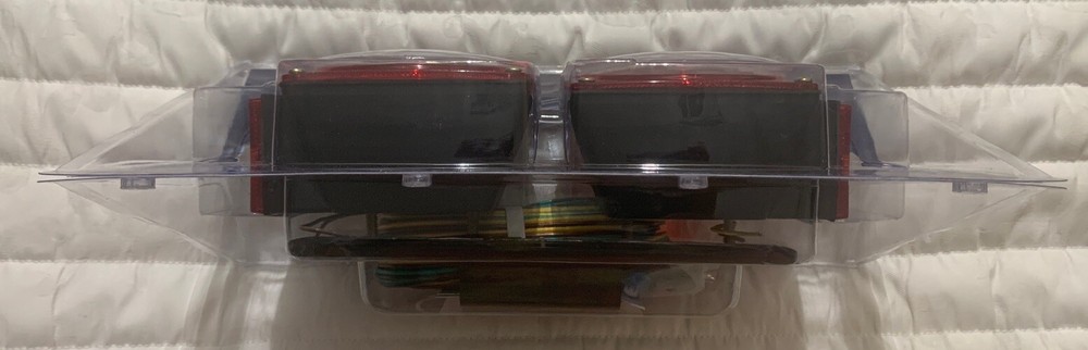 attwood 14060-7 Submersible Multi-Function Trailer Light Kit New Retail Package