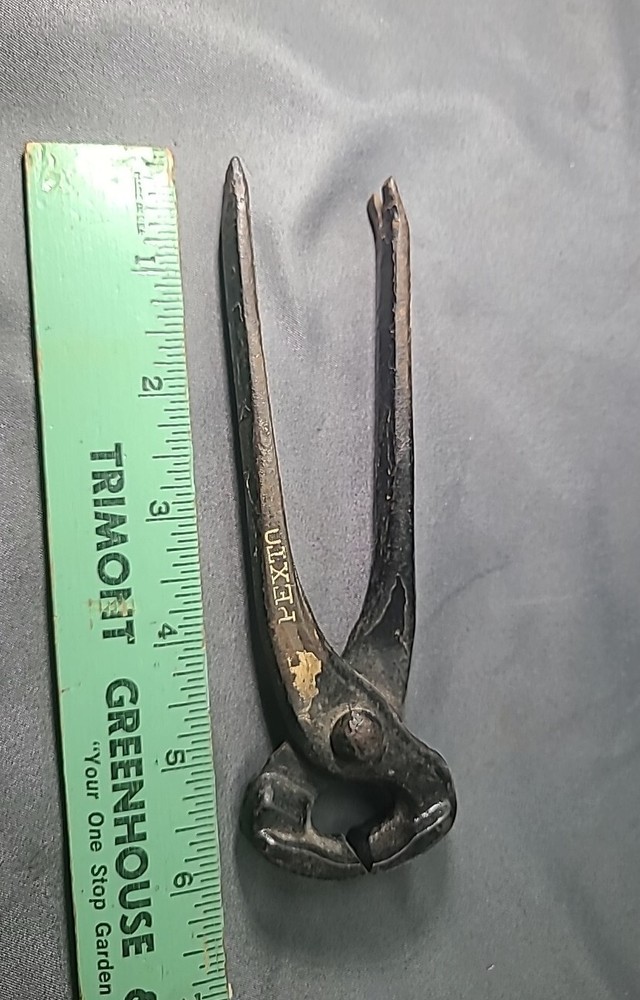 5" PEXTO NIPPERS WITH FLAT SCREWDRIVER AND TACK PULLER