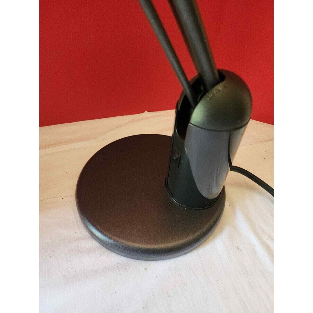 Postmodern Deta!ls D Lyra Desk Table Lamp