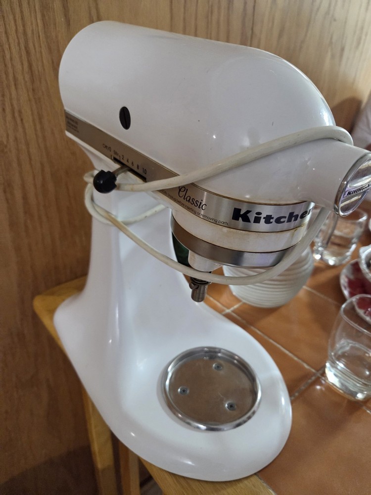 KitchenAid K25SSWH