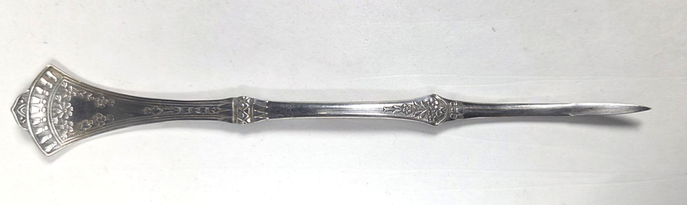 Rogers & Bro Silverplate Solid Nut Pick CROWN Pattern Circa 1885