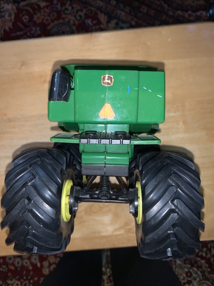 John Deere Toy Combine