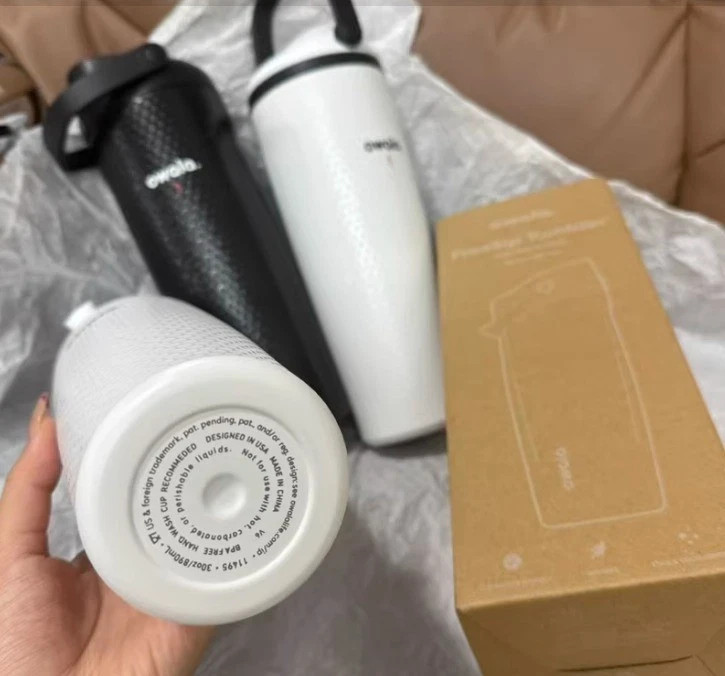 Owala Golf”Water Bottle Travel Tumbler 30 oz FreeSip Fairways for Days IN HAND