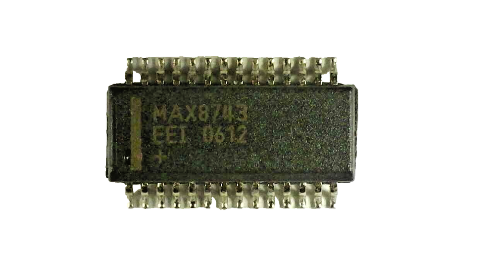 MAXIM MAX8743 MAX8743EEI step down controller SSOP-28 IC -USED GUARANTEED-