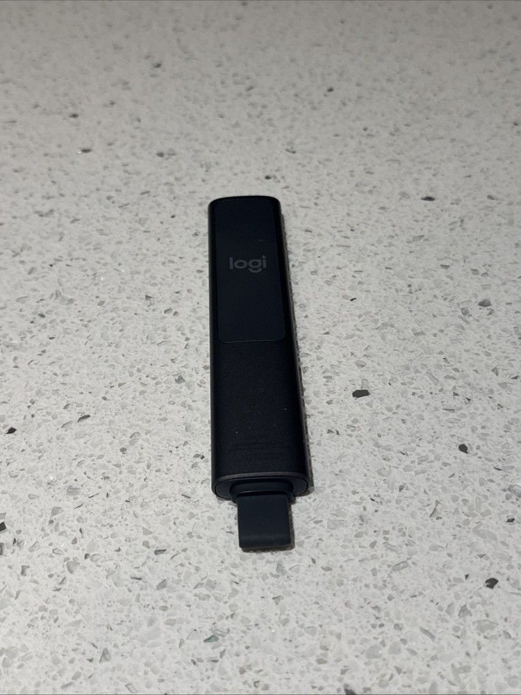 Logitech Spotlight Presentation Remote - Bluetooth/RF - USB - 30 m - Grey