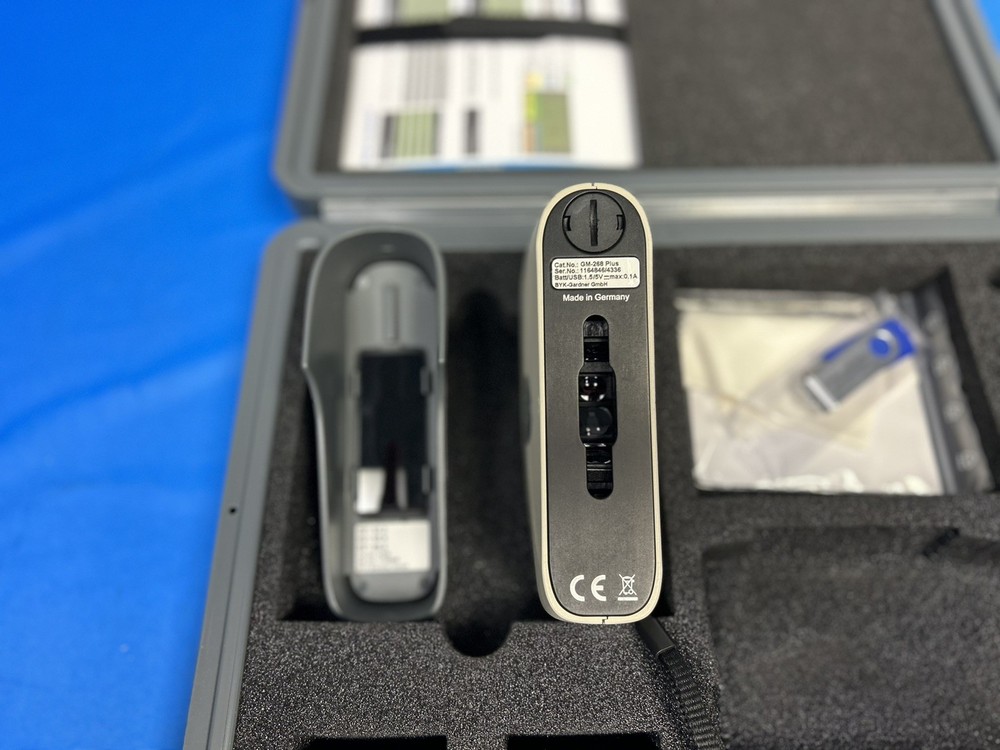Konica Minolta 268 Multi Gloss Meter