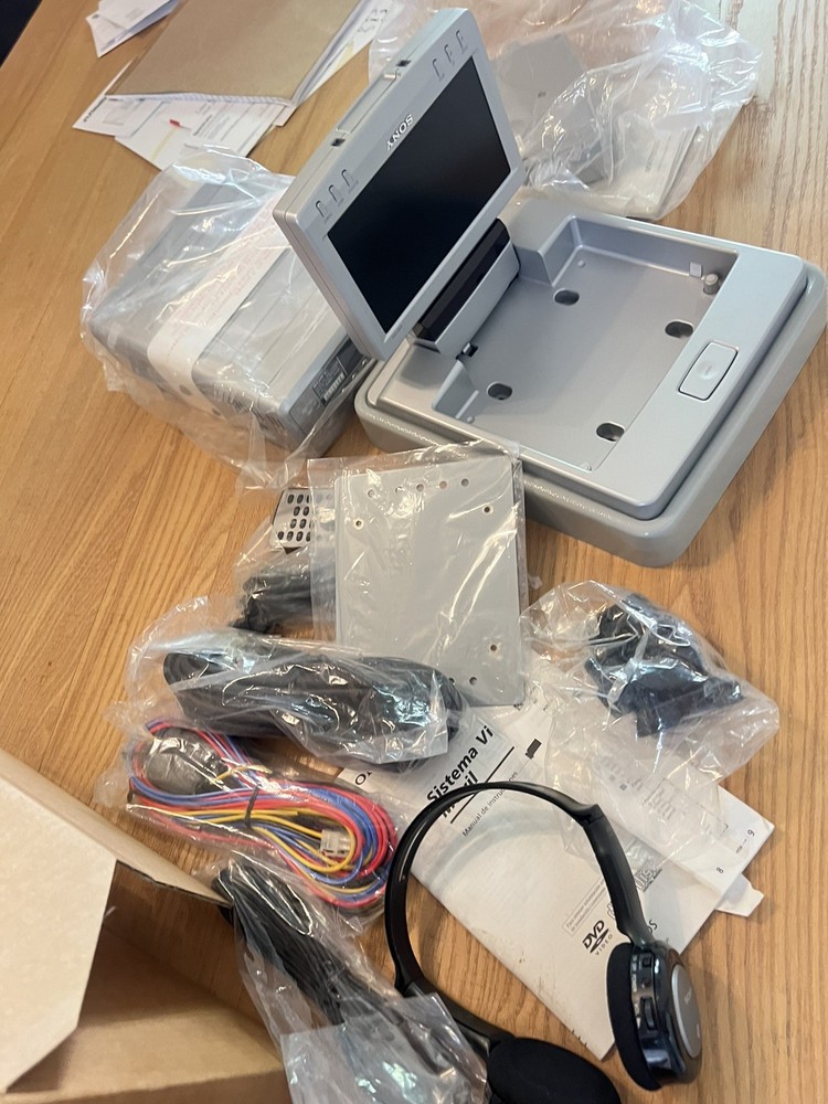 Sony MV-7101DSSony Mobile DVD Dream System