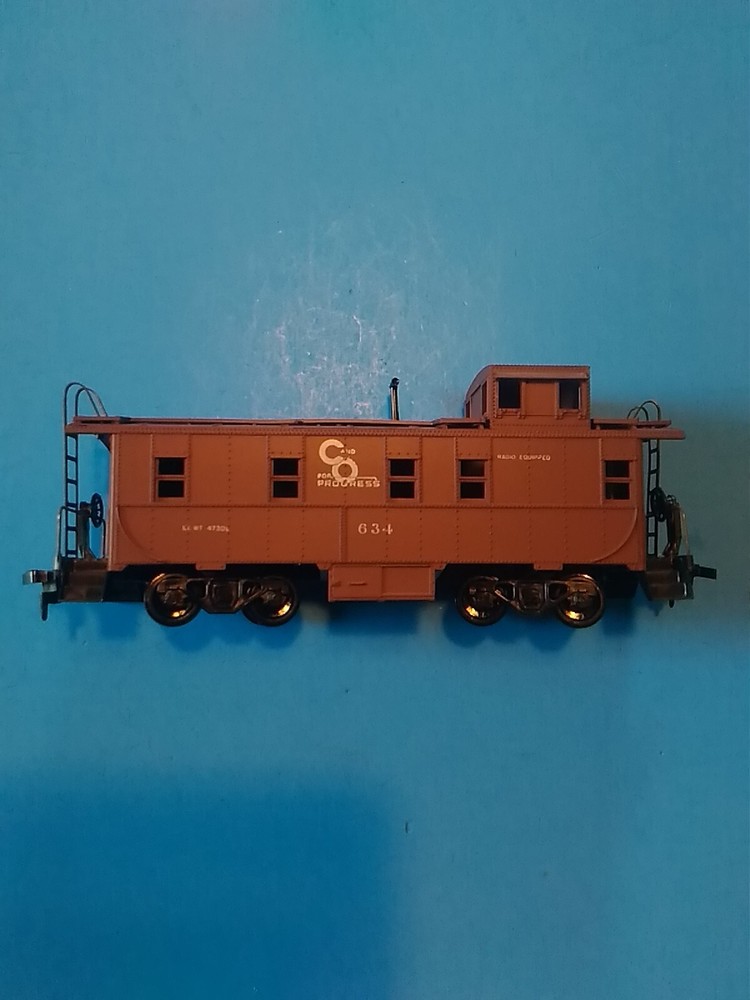 ho scale Athearn Chesapeake & Ohio caboose #1265