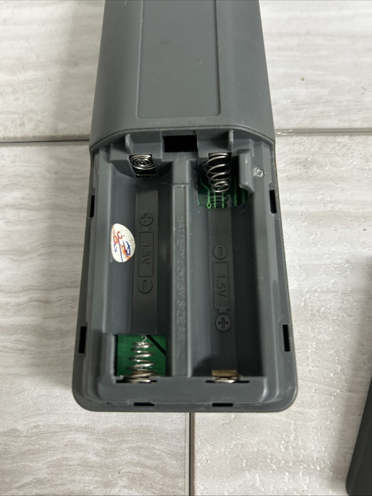 Brookstone 3CD V 1.0 Remote EUC