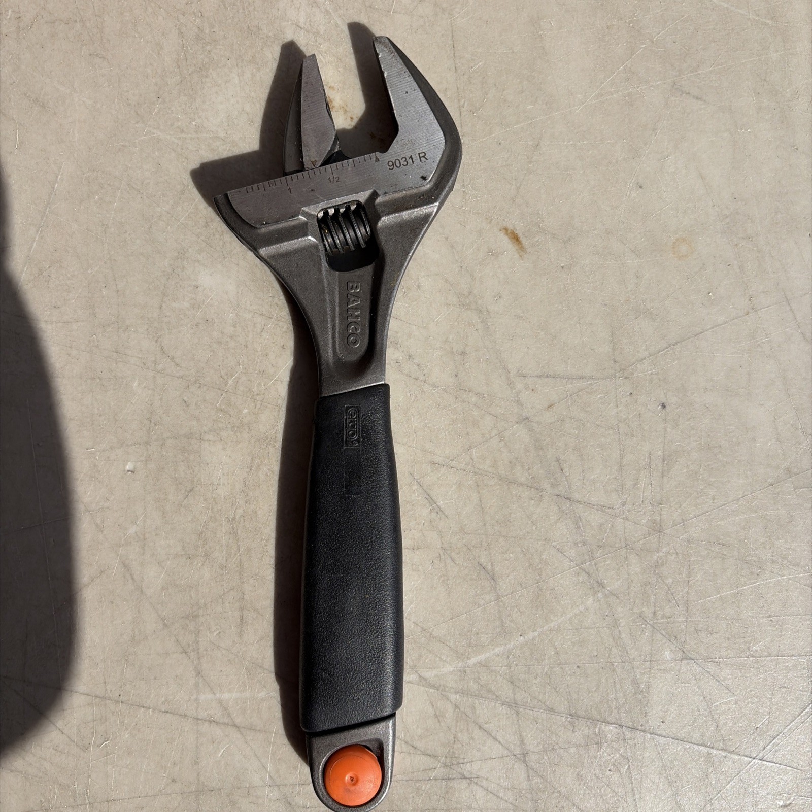 Nacho 9031 R 8" Bigmouth Ergo Adjustable Wrench Slim Head w/Tapered Jaws