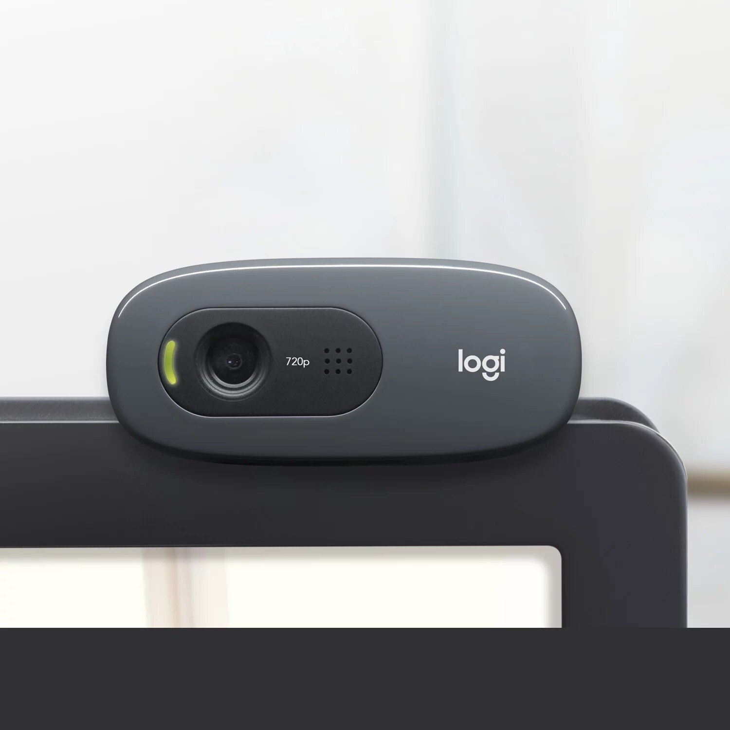 Logitech C270 Web Camera - Widescreen HD Video Calling | Noise-Reducing Mic